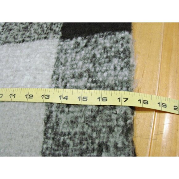 Womens Soft Chunky Warm Scarf Wrap Knit Fringe Black White Gray Plaid Lg 59x17" - Picture 9 of 12